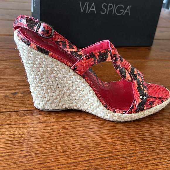Via Spiga red wedge, size 8 1/2 M - Picture 2 of 4